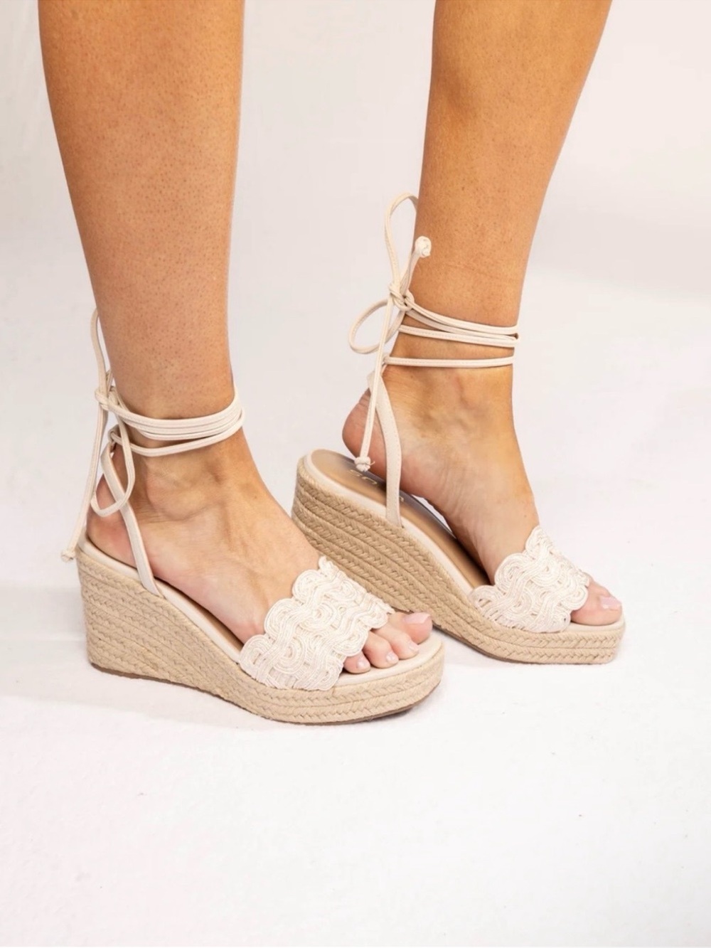 New Soda ATHENA CREAM LACE UP WEDGE  Espadrille Wedges Lace Sandal  8.5 - Picture 4 of 12